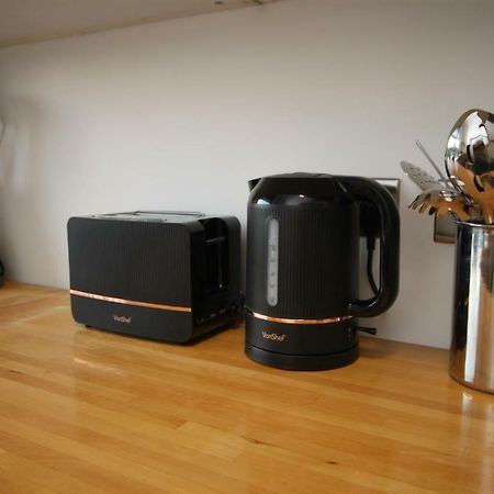 Camden Town Spacious 2 Bedroom Apartment - Sleeps 5 Guests! Лондон Экстерьер фото