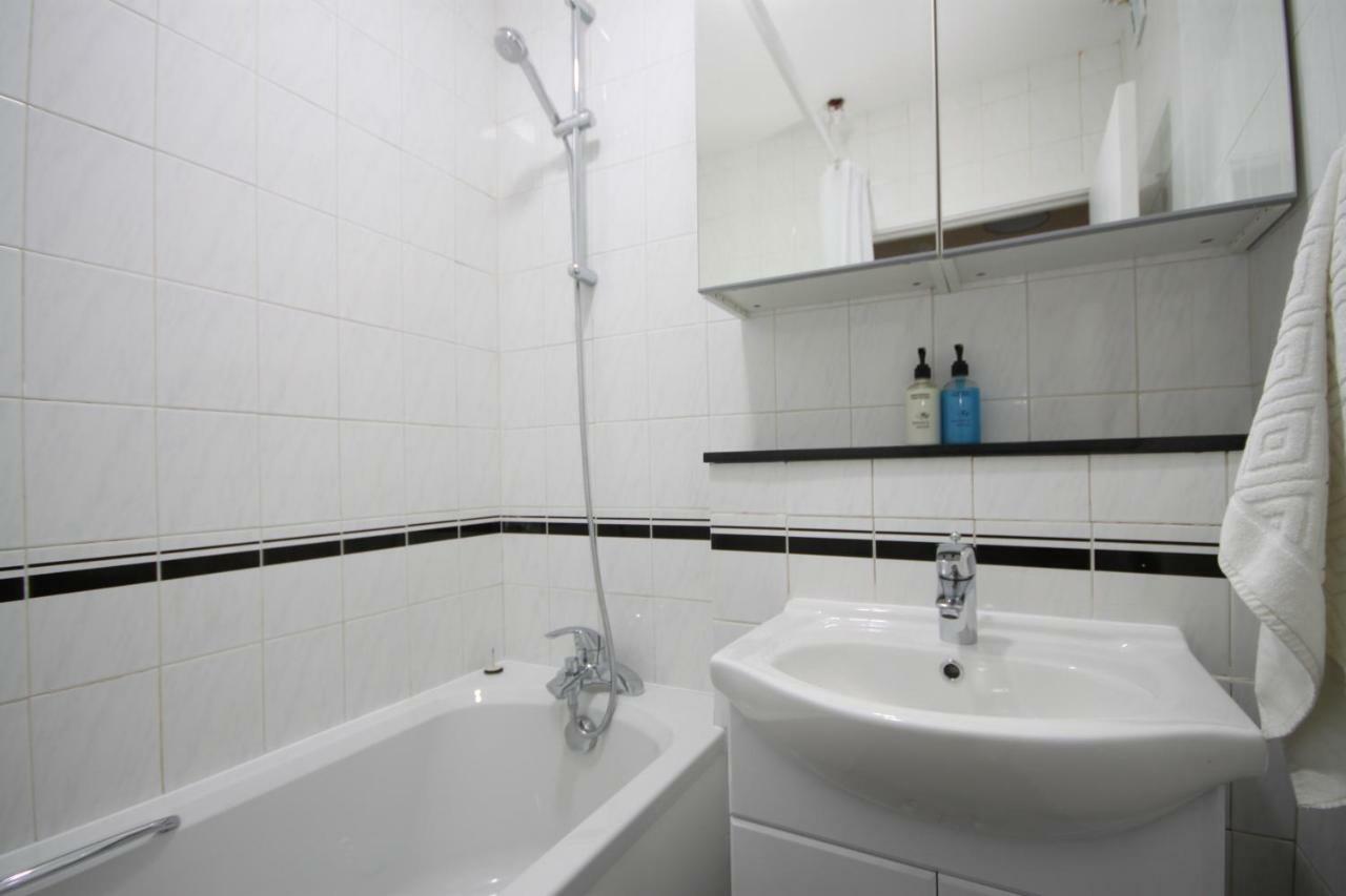 Camden Town Spacious 2 Bedroom Apartment - Sleeps 5 Guests! Лондон Экстерьер фото